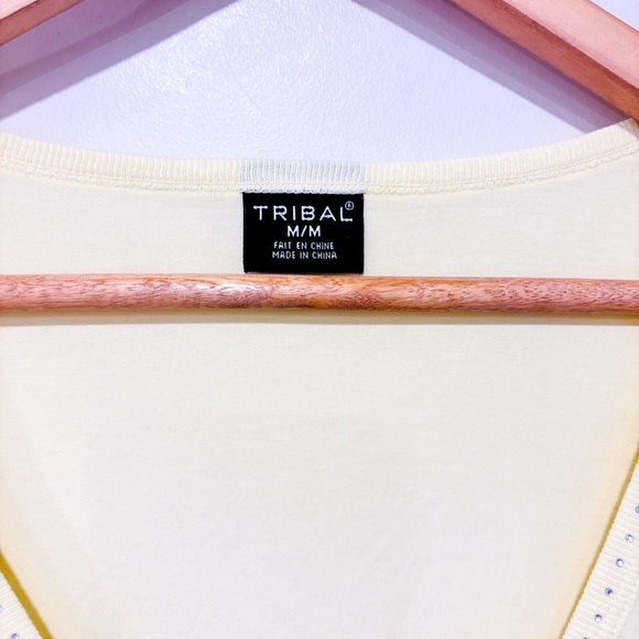 TRIBAL Pale yellow cardigan with rhinestones - Picture 4 of 8